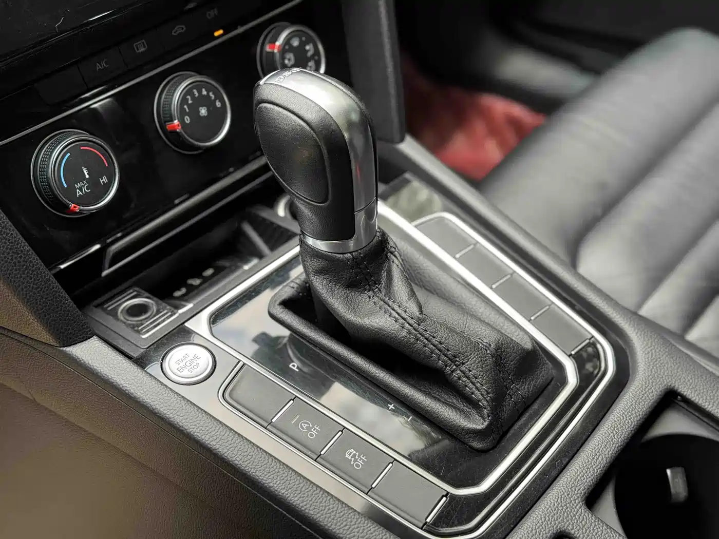 Volkswagen Magotan 2017 330TSI DSG Leading фото 10