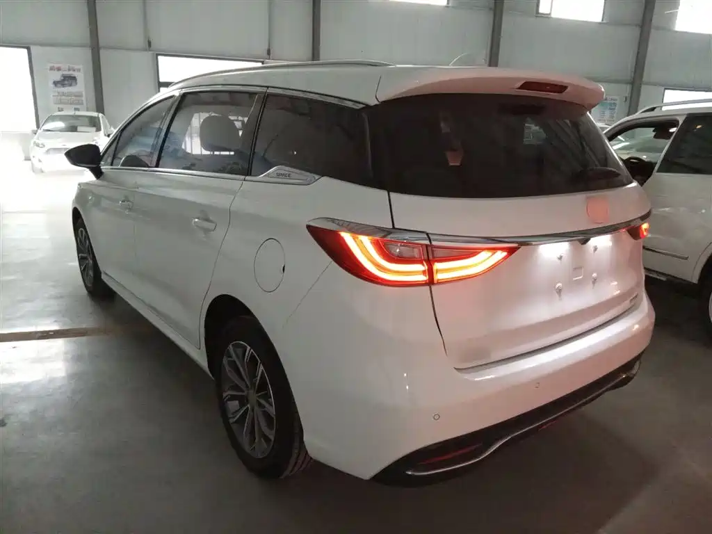 BYD Song MAX 2019 1.5T Auto Smart Connected Sunroof 6-seater China V фото 23