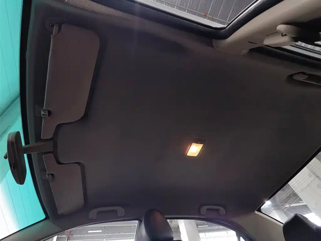 BYD F3 2012 Energy-saving Edition 1.5L Manual Comfort фото 14
