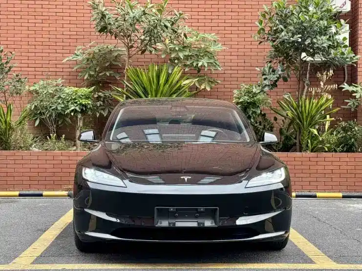 Tesla Model 3 2023 Rear-Wheel Drive фото 2