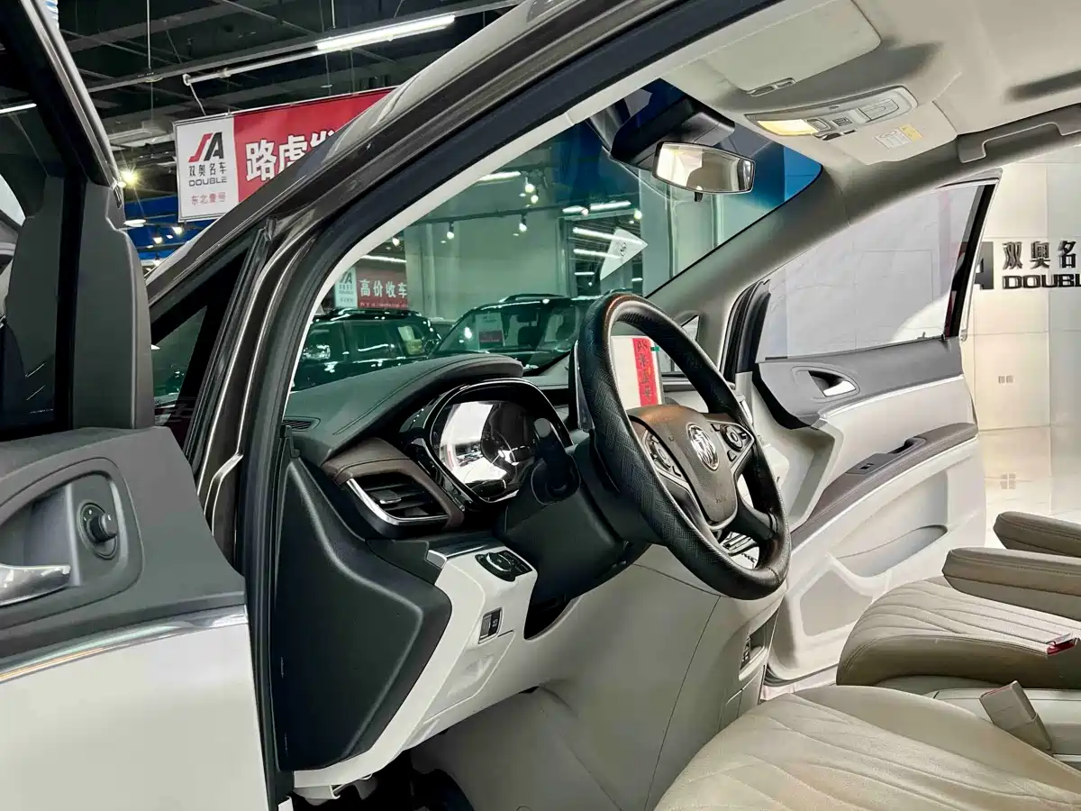 BUICK GL8
