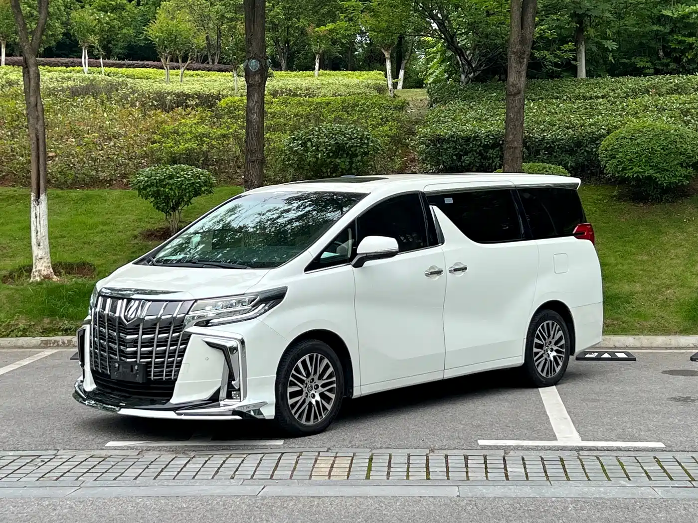 Toyota Alphard 2015 3.5L Premium Edition