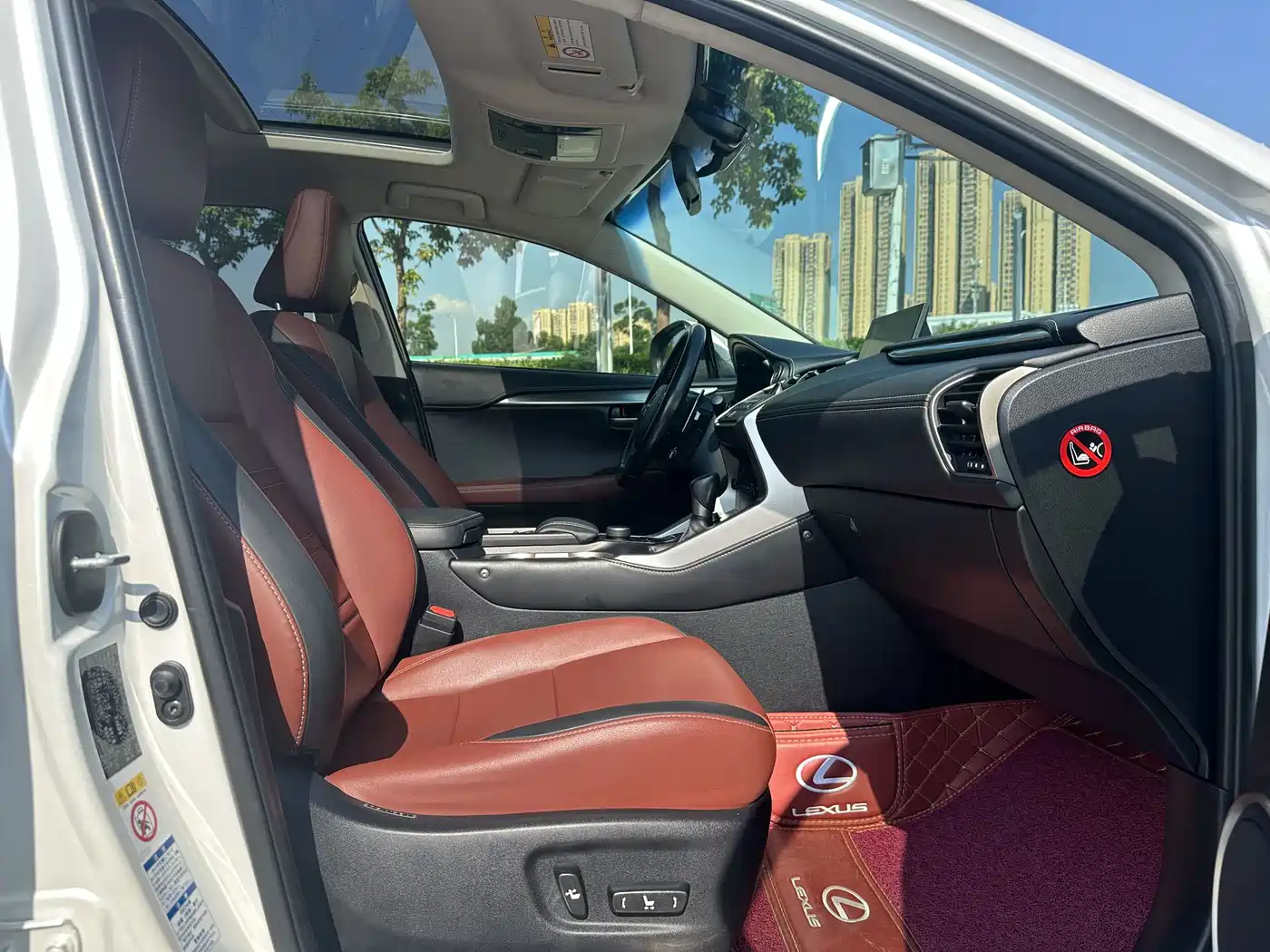 Lexus NX 2015 200t AWD F Sport фото 15