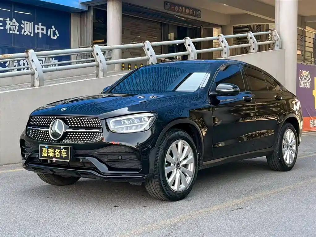 Mercedes-Benz GLC Coupe 2022 Facelift GLC 260 4MATIC Coupe SUV