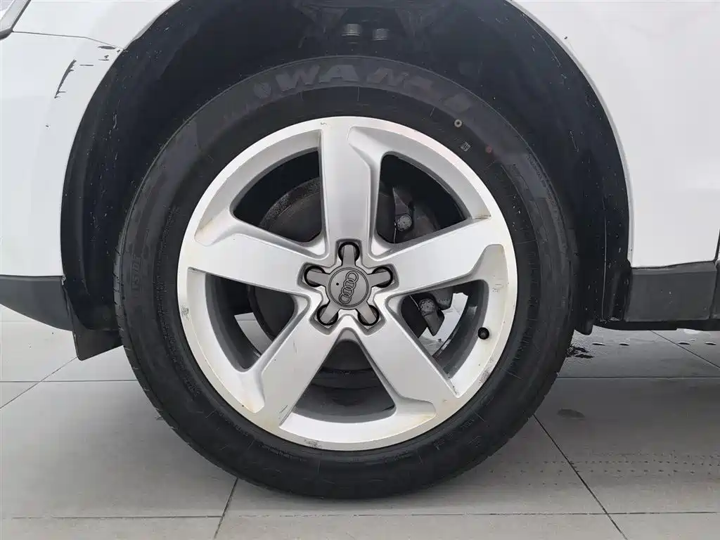 Audi Q5 2016 40 TFSI Technology Model фото 17