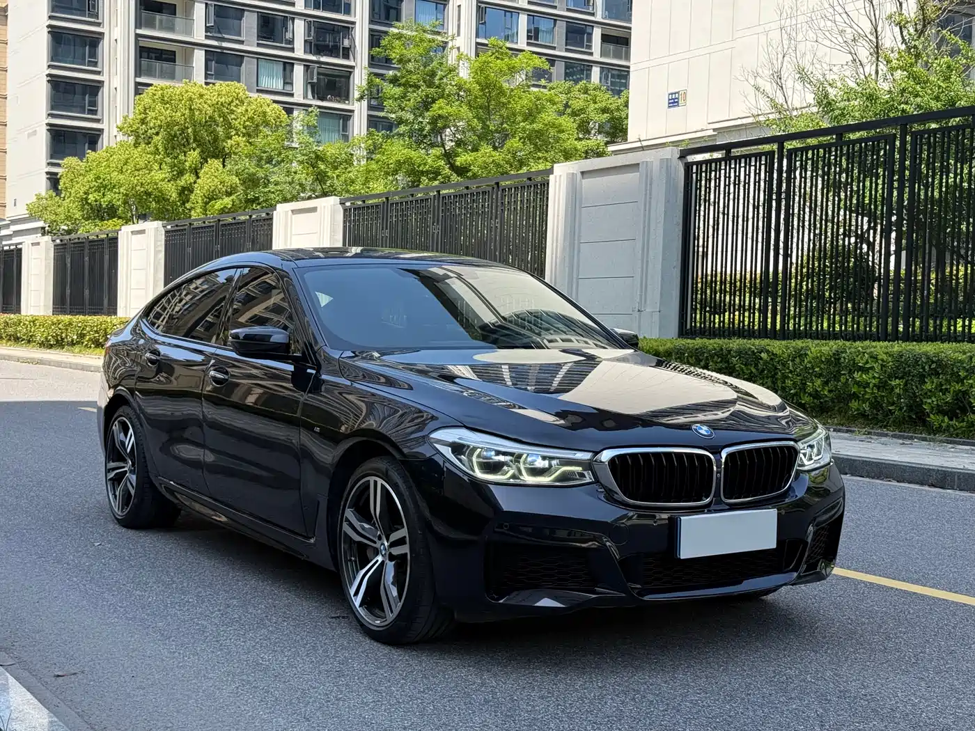 BMW 6 Series GT 2018 640i xDrive M Sport Package фото 4