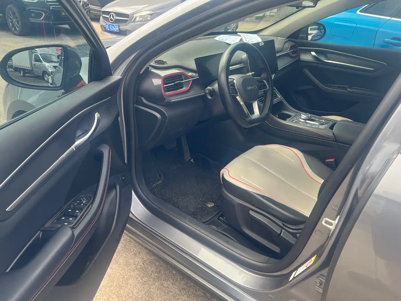 BYD Destroyer 05 2023 Champion Edition DM-i 55KM Luxury фото 4