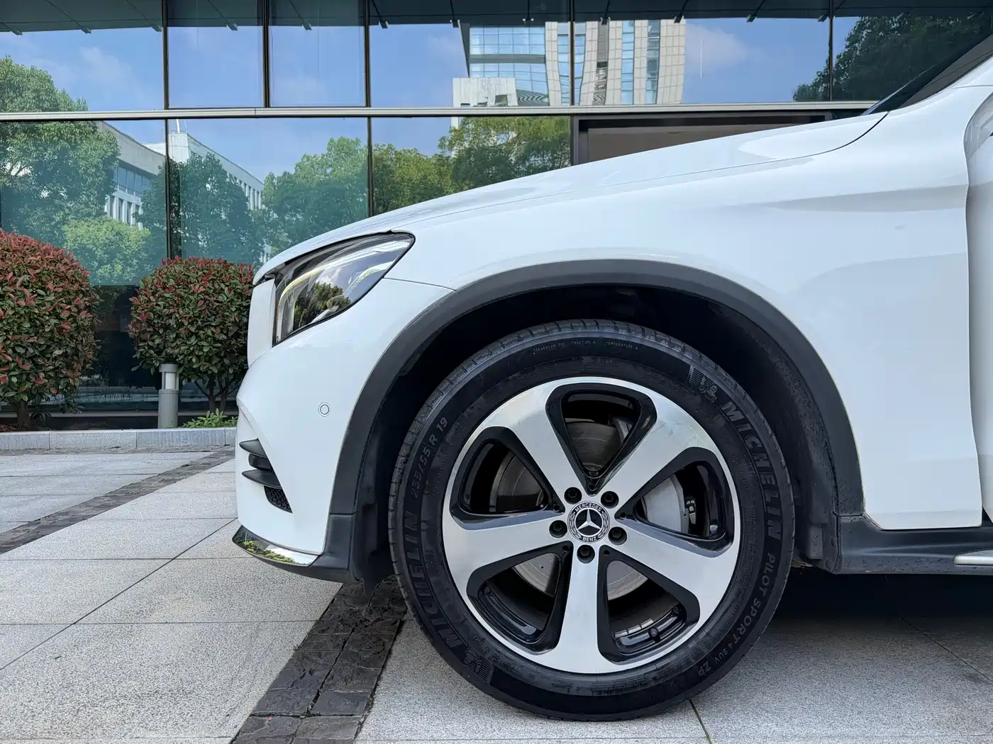 Mercedes-Benz GLC 2019 Facelift GLC 260 L 4MATIC Luxury фото 8