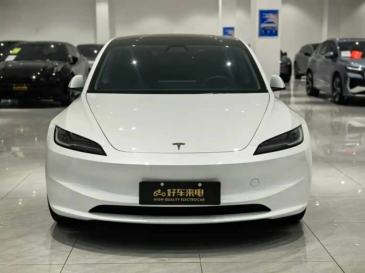 TESLA MODEL 3