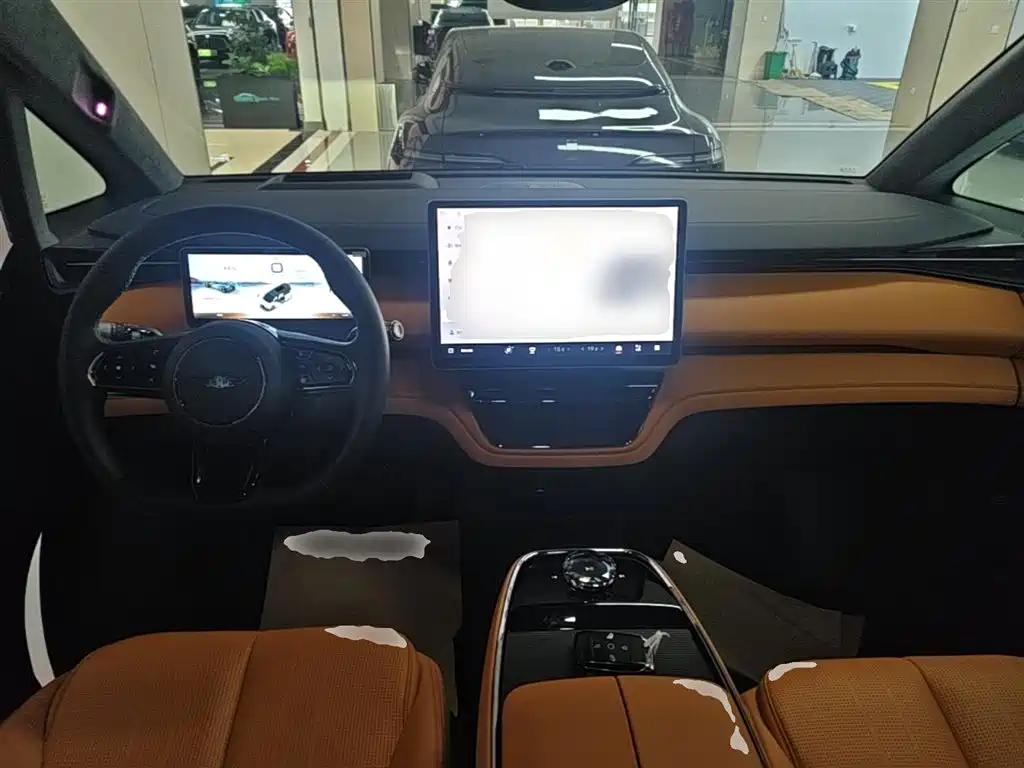 Geely Galaxy Yizhen L380 2025 Model 805km Flagship Edition AWD фото 5