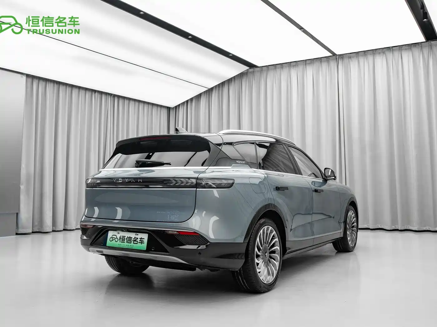 Voyah Auto VOYAH FREE 2021 4WD Extended Range Launch Edition Exclusive Luxury Package фото 4