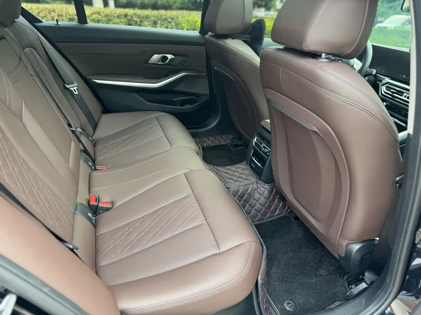 BMW i3 2024 eDrive 35 L фото 12