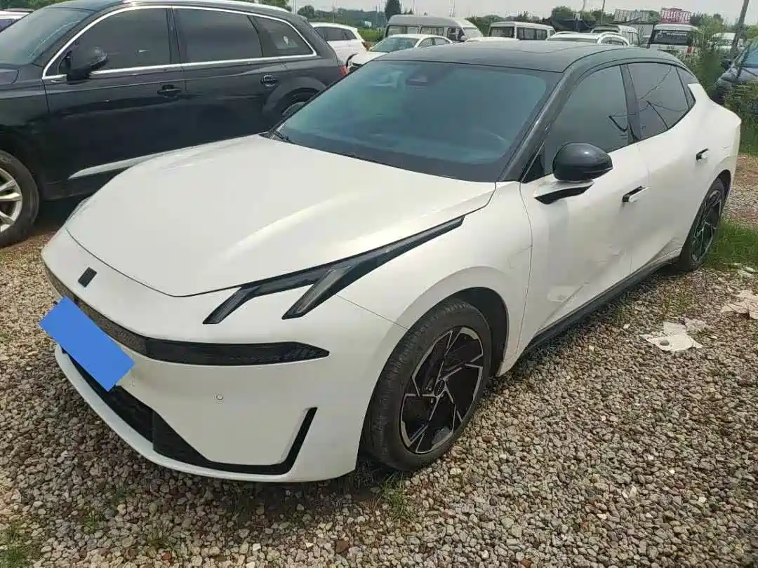 Lynk & Co 07 EM-P 2024