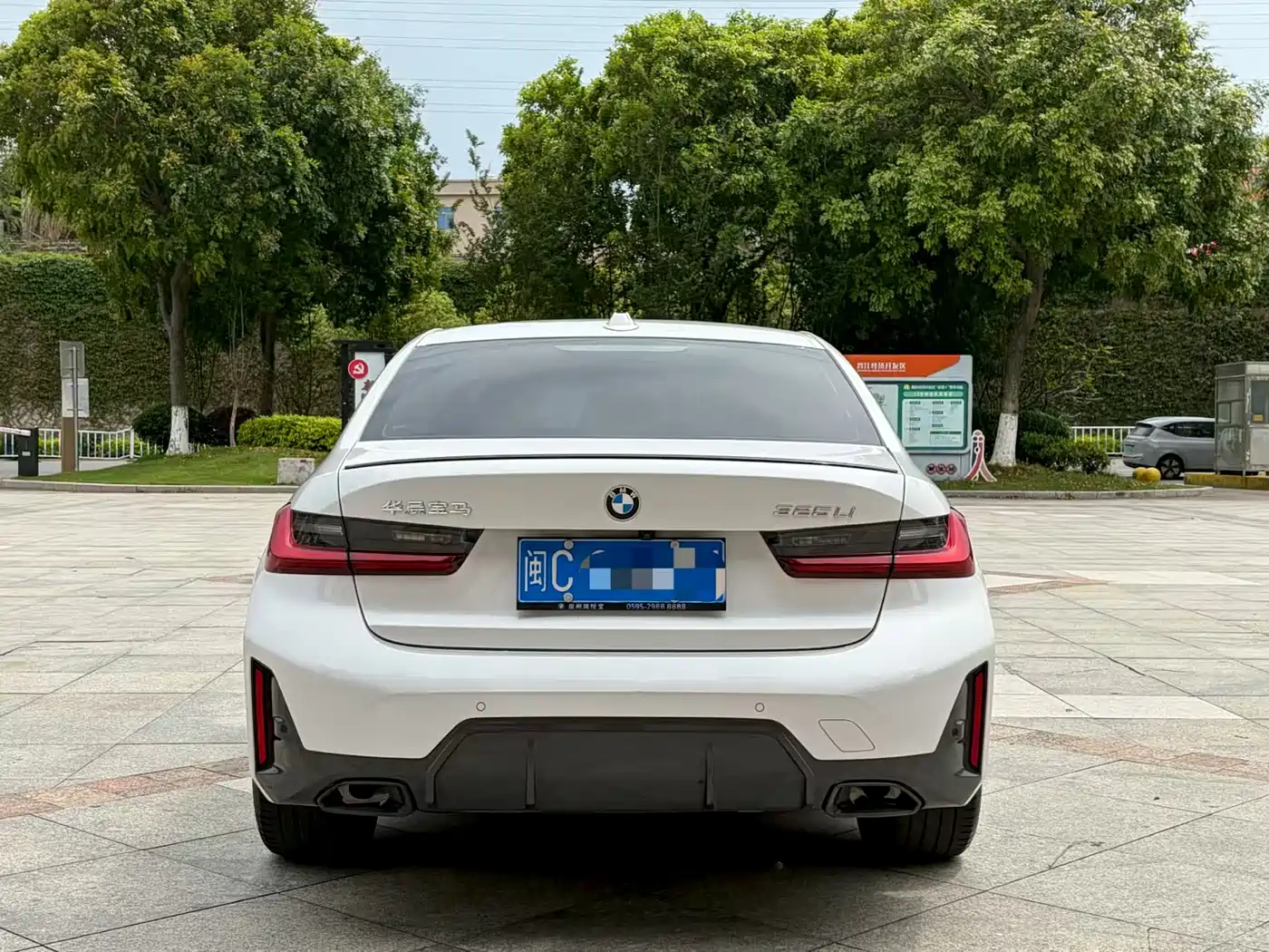 BMW 3 Series 2024 325Li M Sport Shadowline Package фото 8