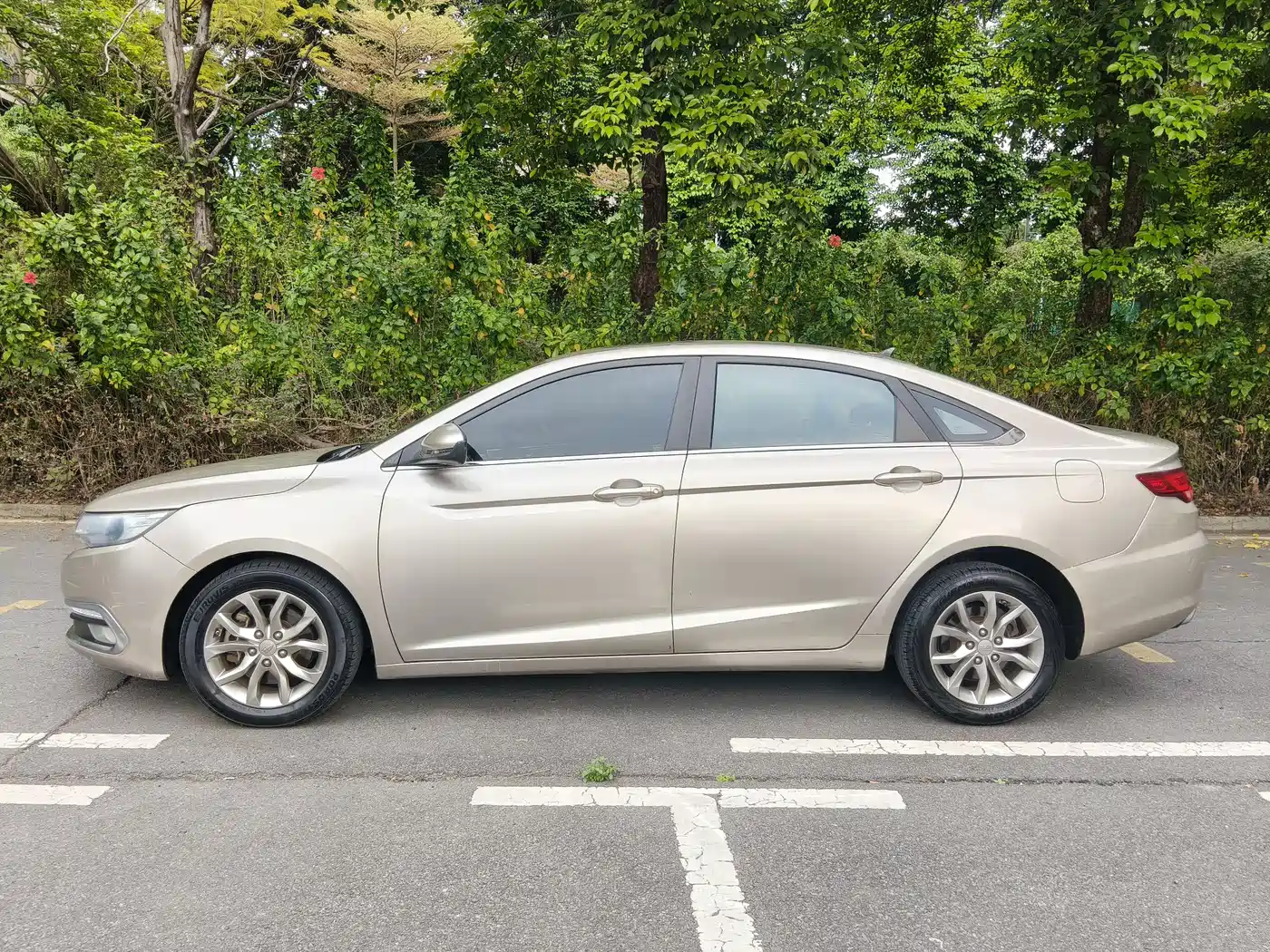 GEELY AUTOMOBILE EMGRAND GL