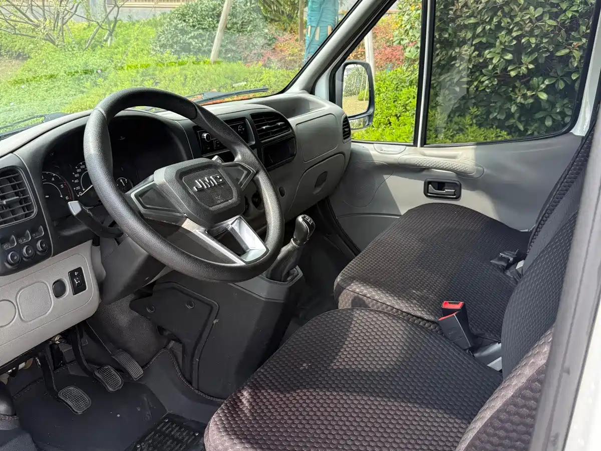 Jiangling Tesun 2020 2019 2.8T Commercial Short Wheelbase Medium Roof 6-Seater China VI JX493