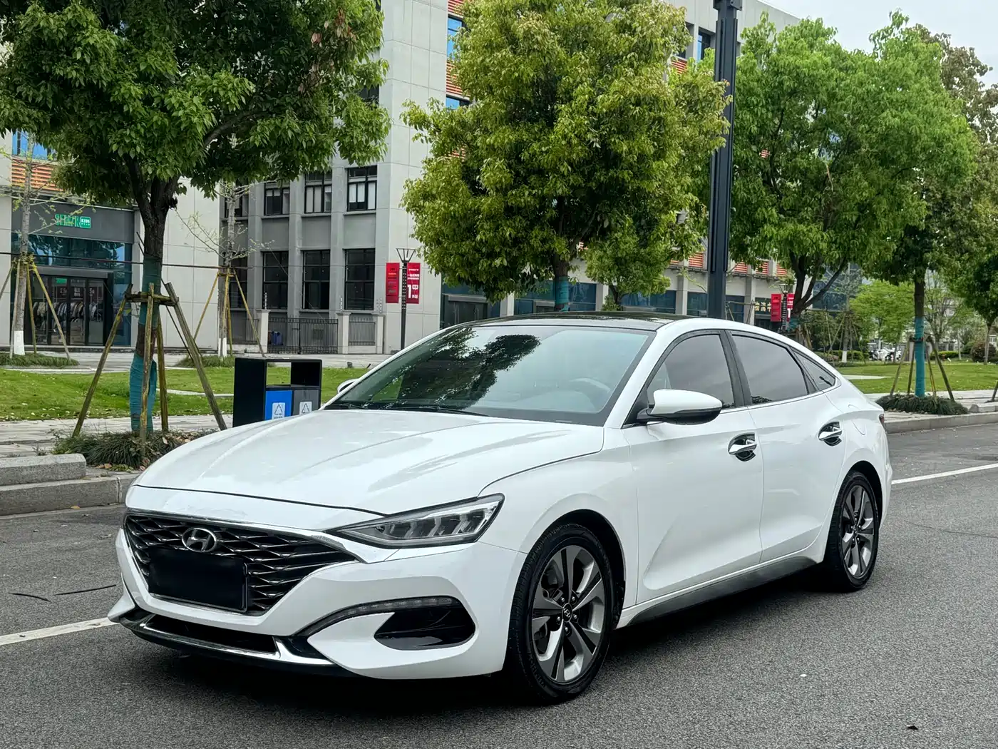 Hyundai Fista 2019 280TGDi Smart Speed Edition China VI