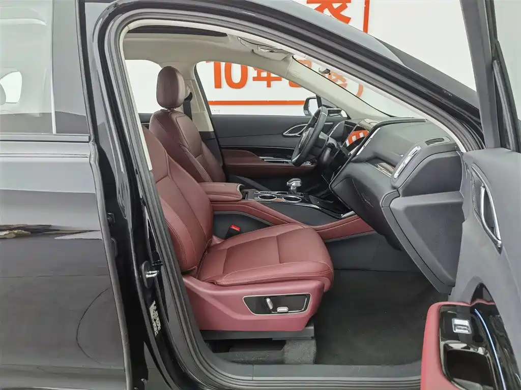 Hongqi HS3 PHEV 2025 125km Jingwei 2 Million Commemorative Edition фото 23