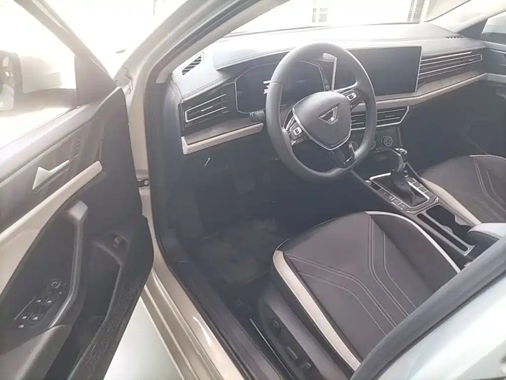 Jetta VA7 2025 2025 1.4T First-Come-First-Served Edition