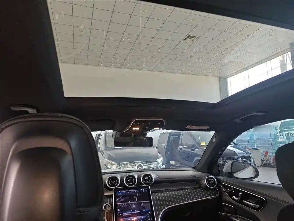 Mercedes-Benz GLC 2023 GLC 260 L 4MATIC Luxury 5-Seater фото 14