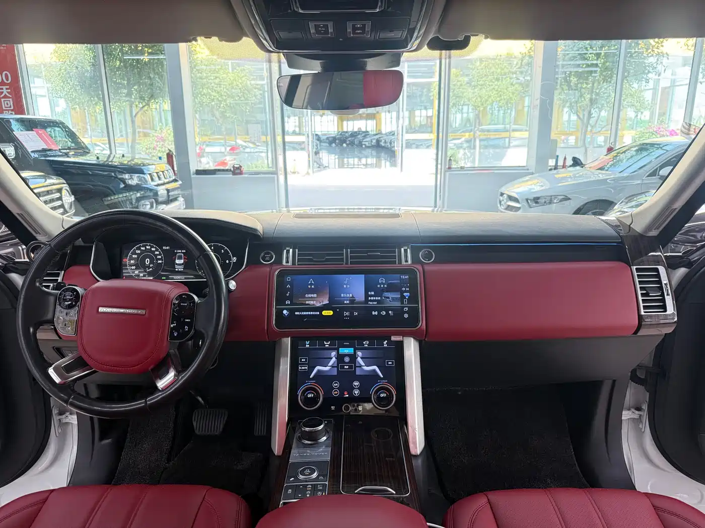 Land Rover Range Rover фото 7