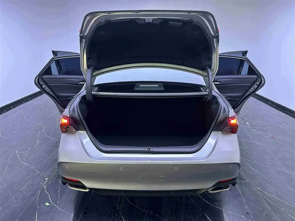 Toyota Avalon 2019 2.0L Progressive Edition (China VI) фото 7