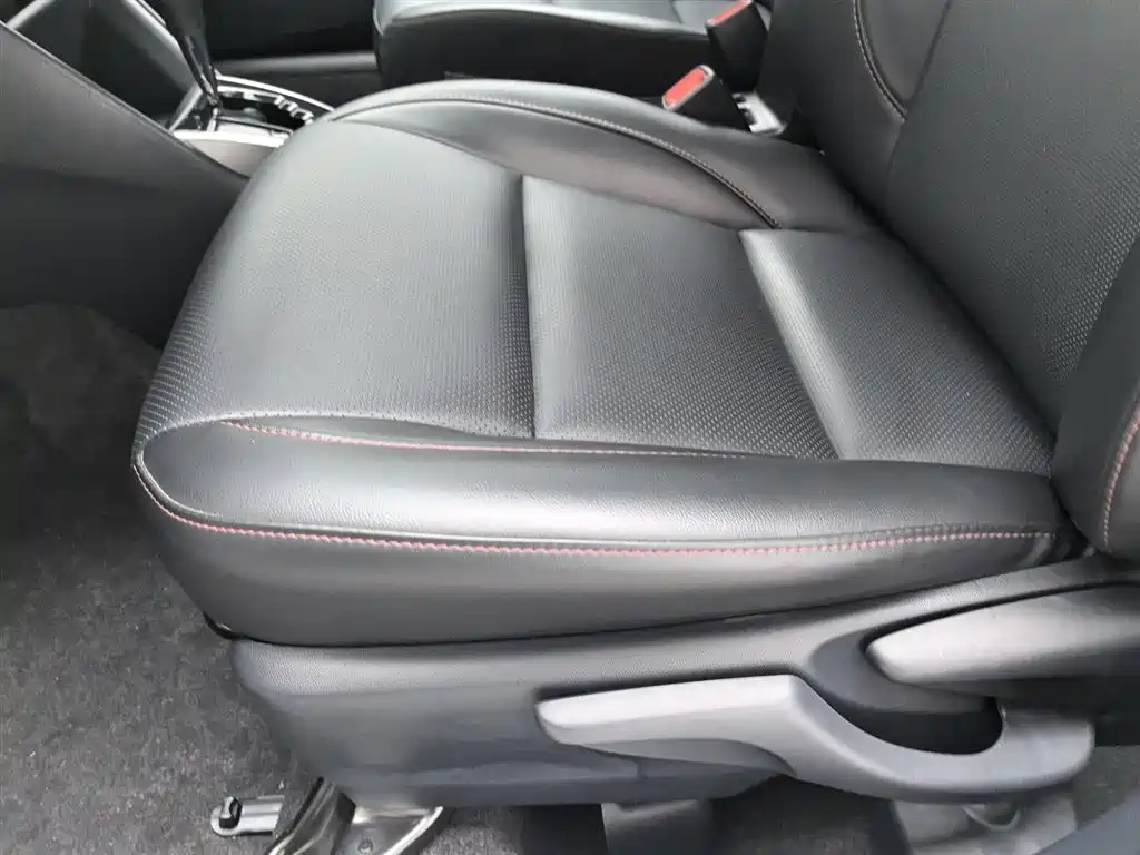 Toyota YARiS L Zhi Xiang 2020 1.5L CVT Luxury Edition фото 20