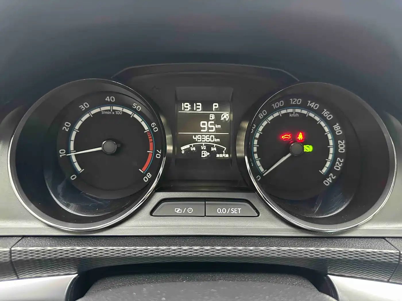 Škoda Kamiq 2022 1.5L Automatic Comfort Edition фото 14