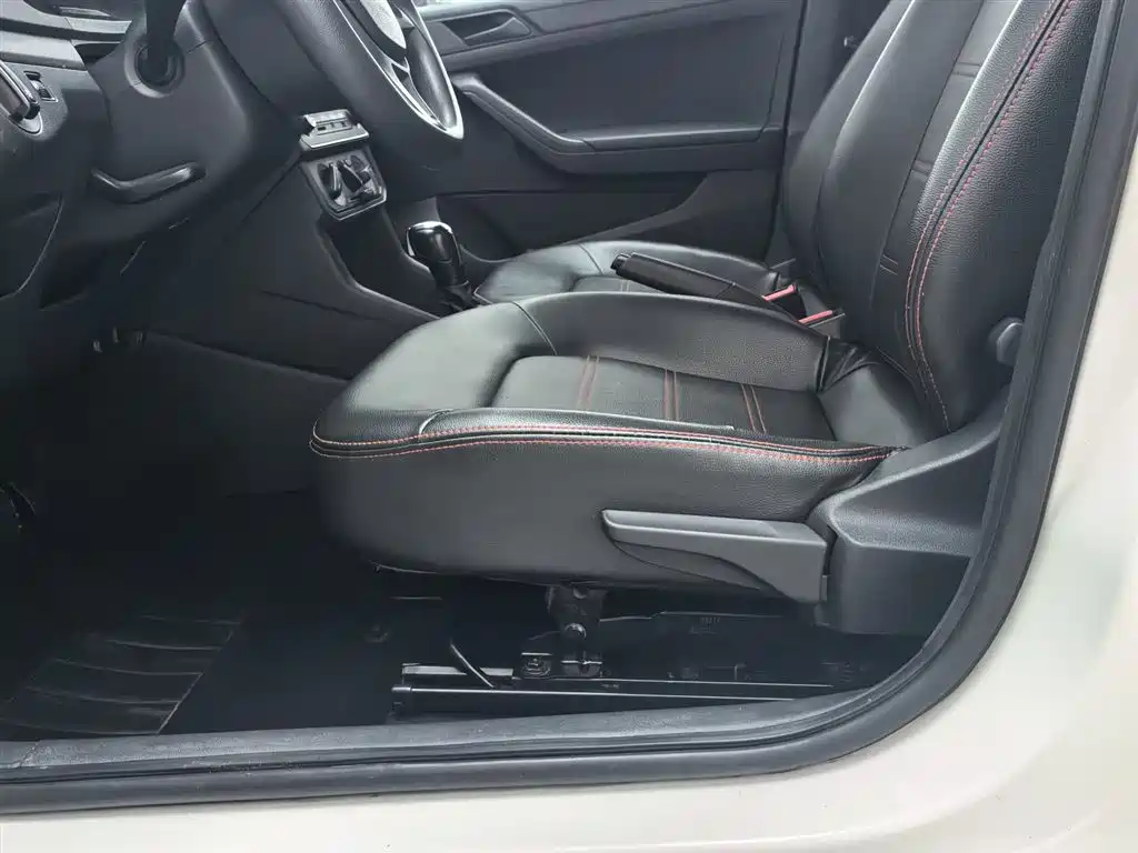 Volkswagen Jetta 2017 1.5L Automatic Fashion фото 20