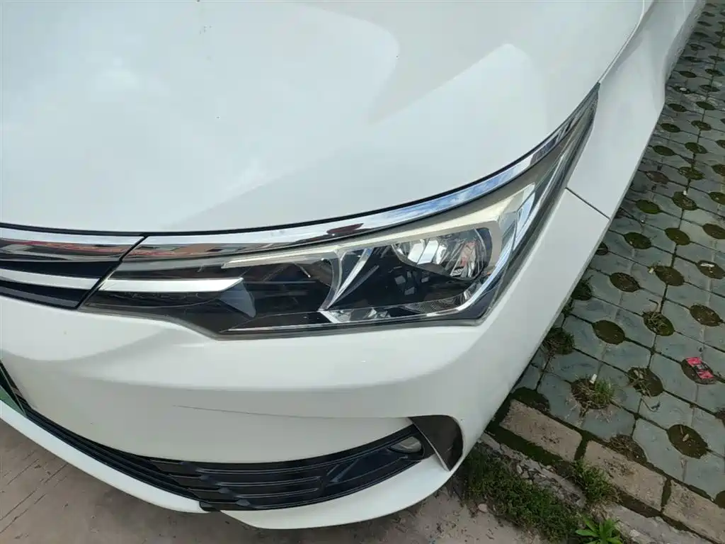 Toyota Corolla 2017 Facelift 1.2T S-CVT GL-i фото 24