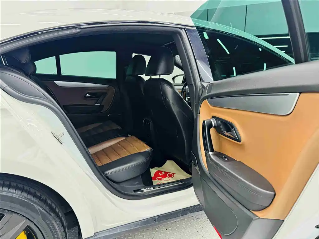 Volkswagen FAW-Volkswagen CC 2015 1.8TSI Luxury фото 25