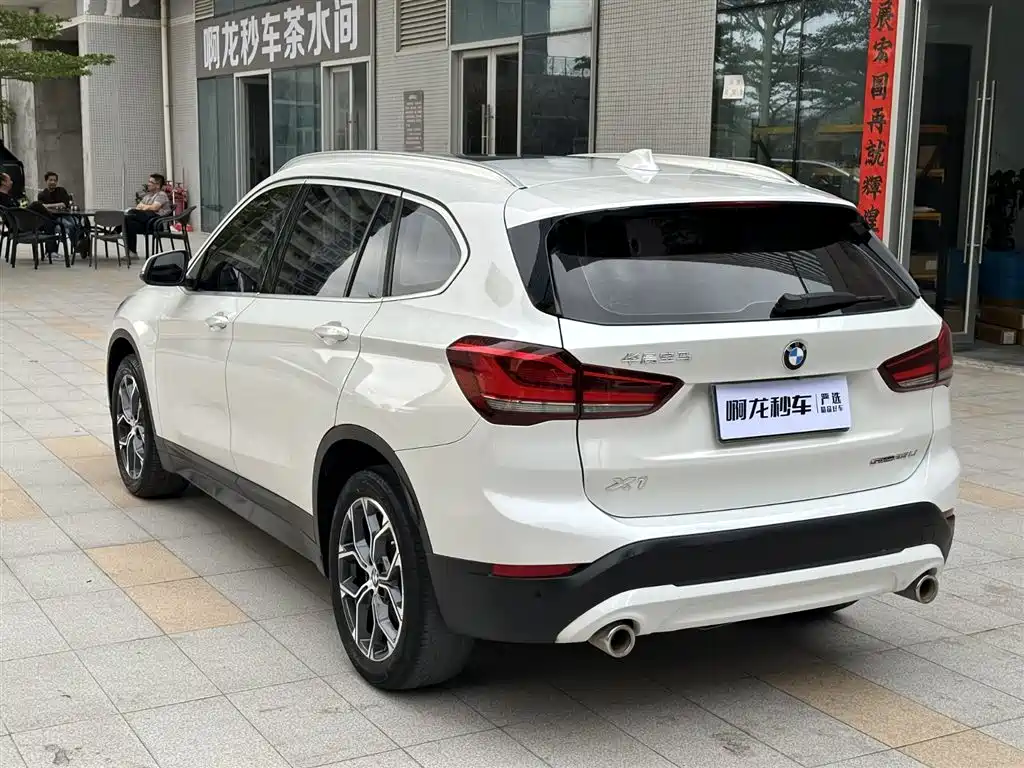BMW X1 2020 sDrive25Li Leading Model фото 8