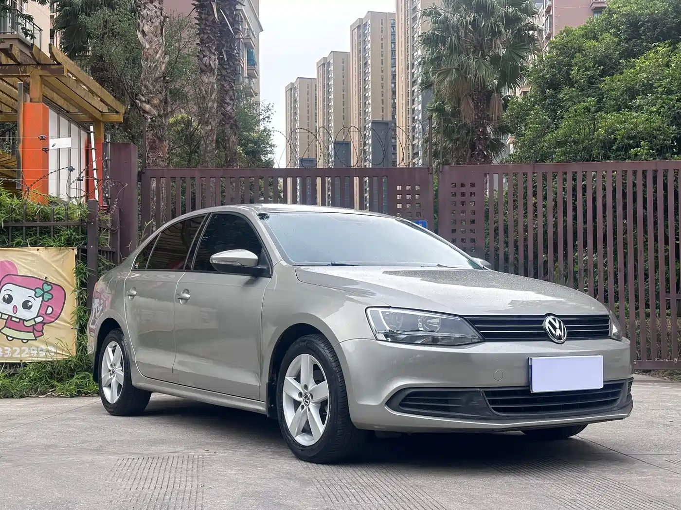 Volkswagen Sagitar 2012 Model 1.6L Automatic Fashion фото 3