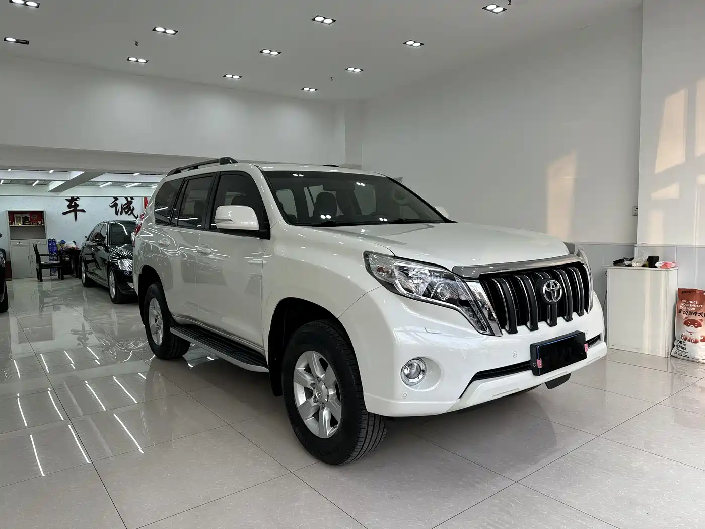 Toyota Prado 2016 3.5L Auto TX-L NAVI фото 3