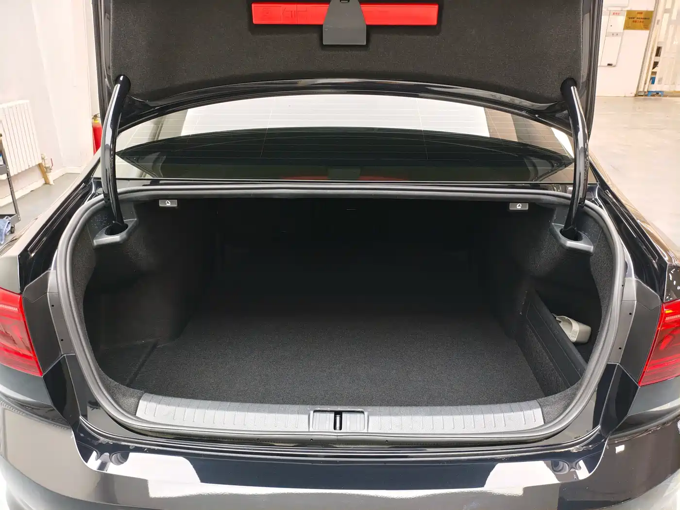 Volkswagen Magotan 2020 330TSI DSG Leading фото 7
