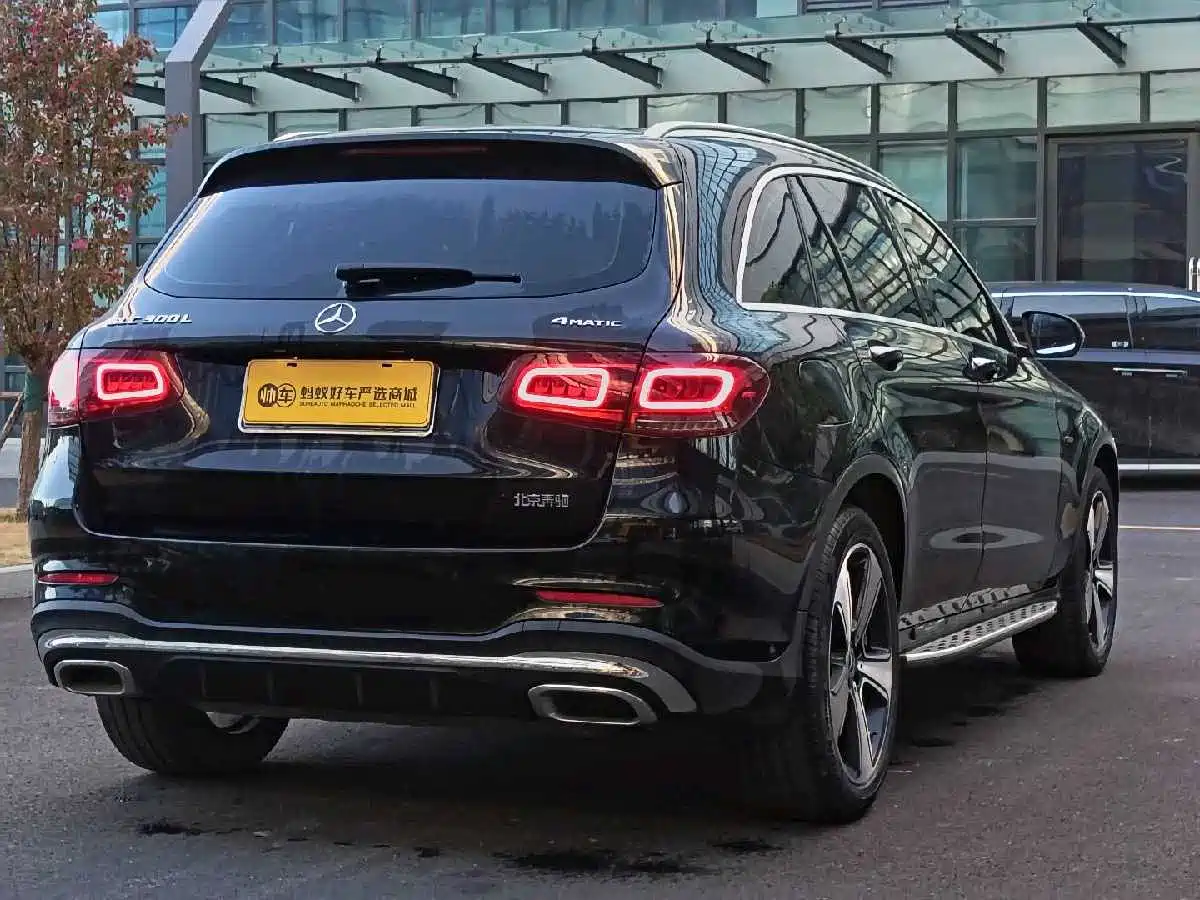 Mercedes-Benz GLC 2022 Facelift GLC 300 L 4MATIC Dynamic Collector's Edition фото 4