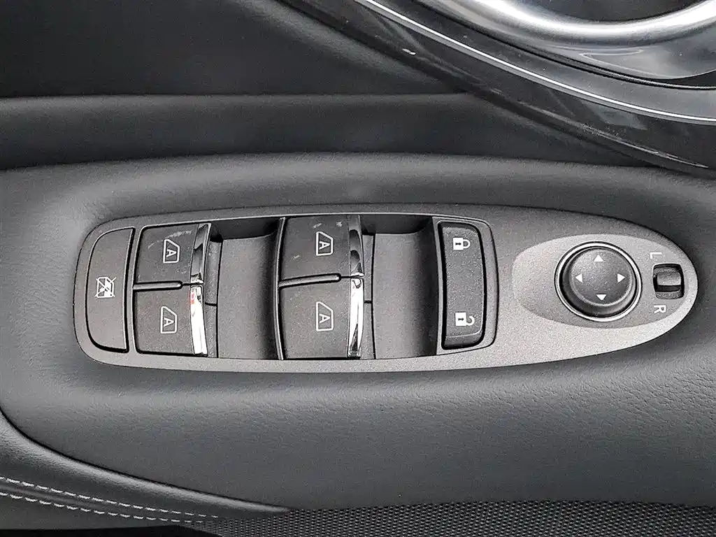 Infiniti Q50L 2018 2.0T Comfort (China VI) фото 9