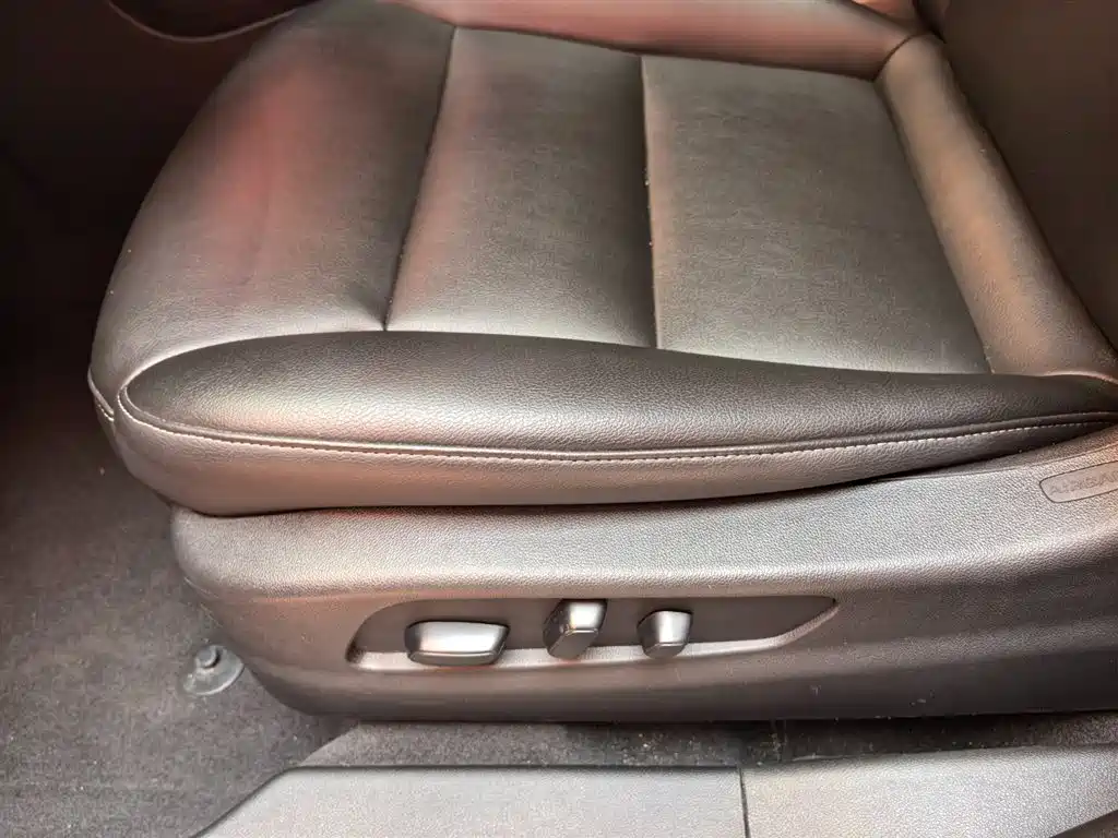 Cadillac XT4 2021 28T FWD Luxury Edition фото 14