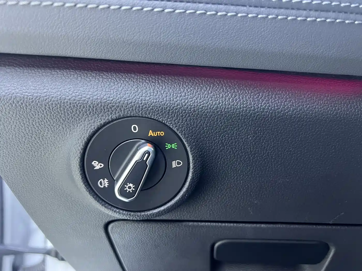 Volkswagen Sagitar 2023 Model Year 280TSI DSG Surpass Edition фото 18