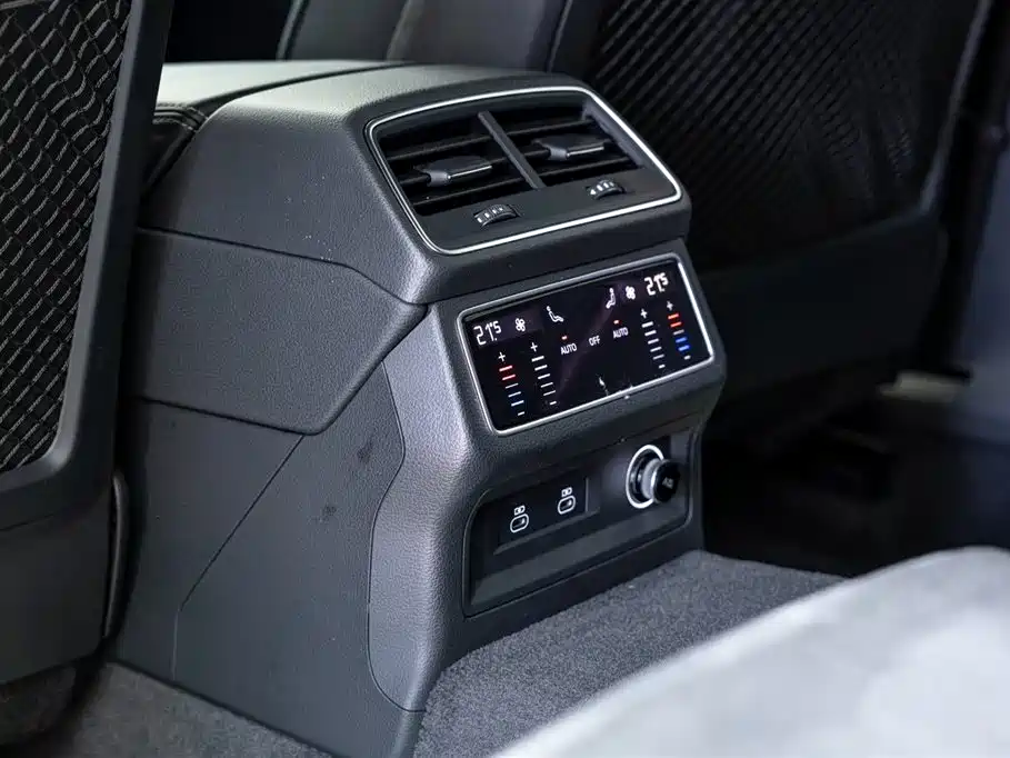 Audi A6L 2024 45 TFSI quattro Premium Dynamic фото 17