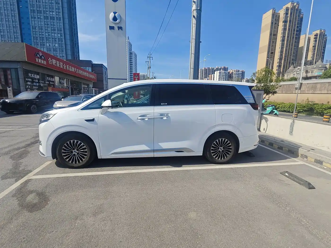 Denza D9 2025 Model DM-i Smart Drive Edition 1020 AWD Flagship фото 4