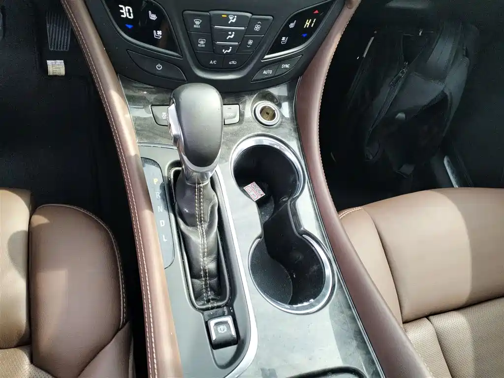 Buick Envision Plus 2016 28T 4WD Luxury фото 10