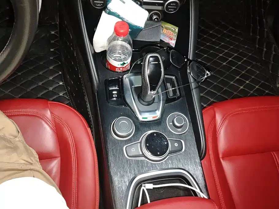 Alfa Romeo Giulia 2021 2020 2.0T 280HP Luxury Edition