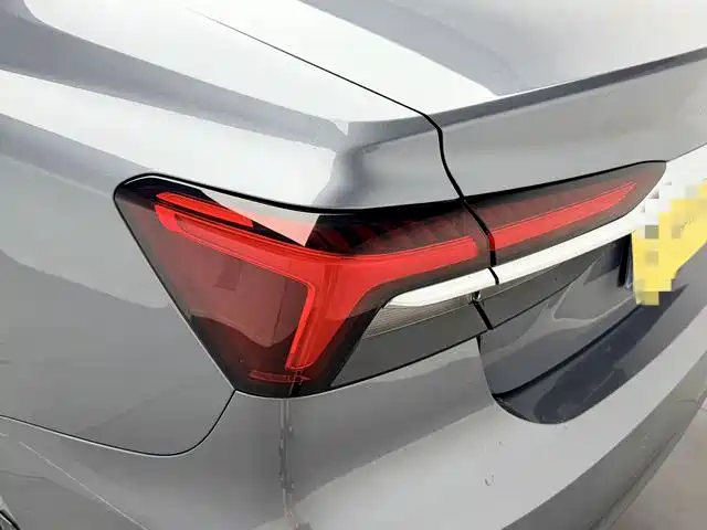 Roewe i6 MAX 2022 2020 300TGI Auto Cool Panoramic Sunroof Edition