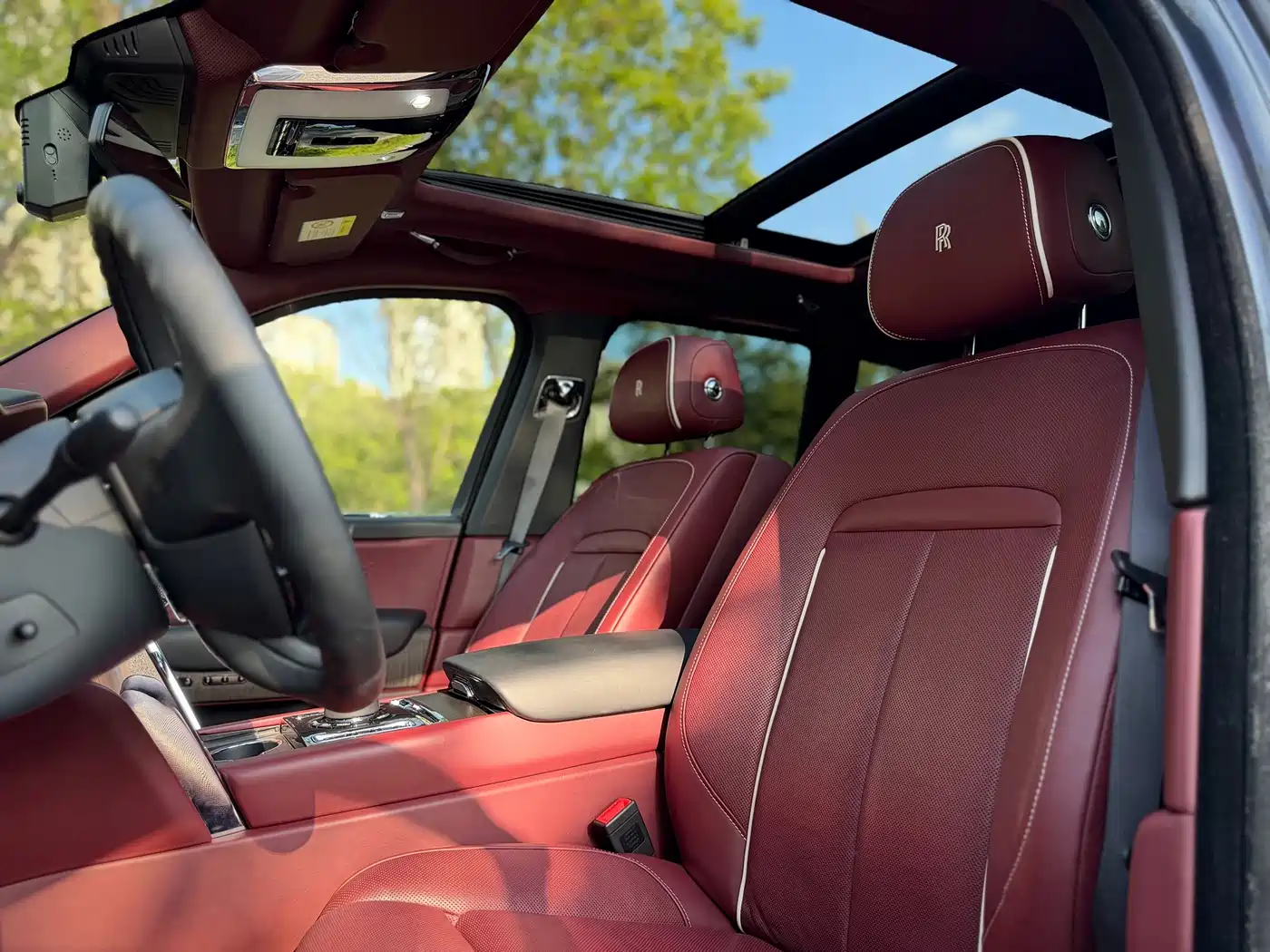 Rolls-Royce Cullinan 2019 2018 5-Seater Version