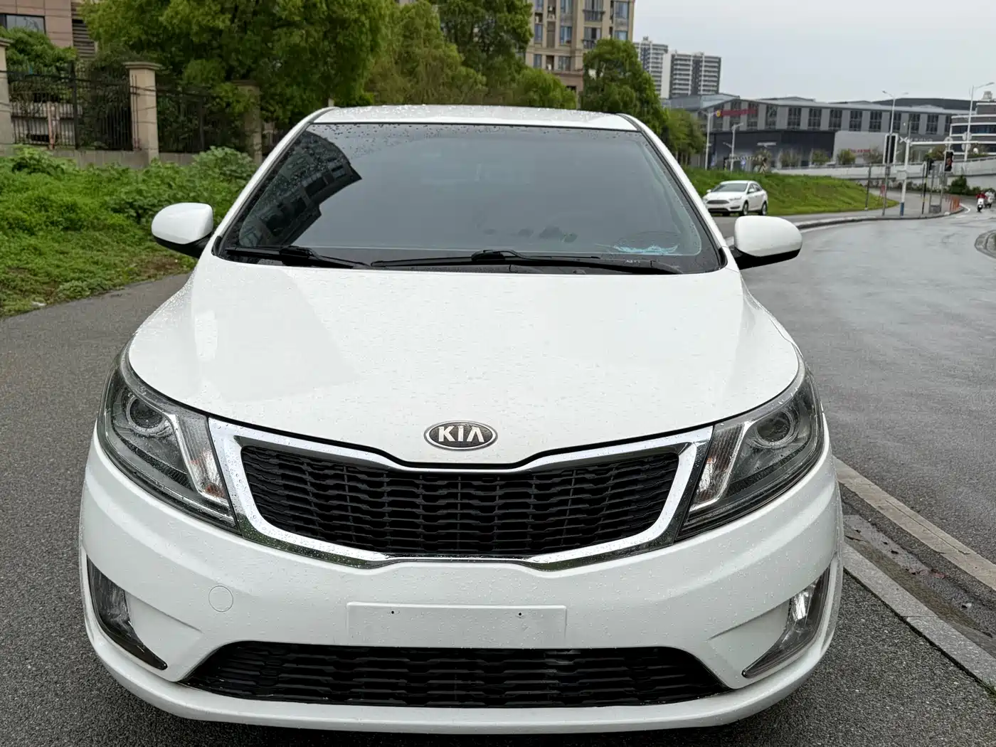 Kia K2 2012 Sedan 1.4L AT GLS Commemorative Edition фото 6