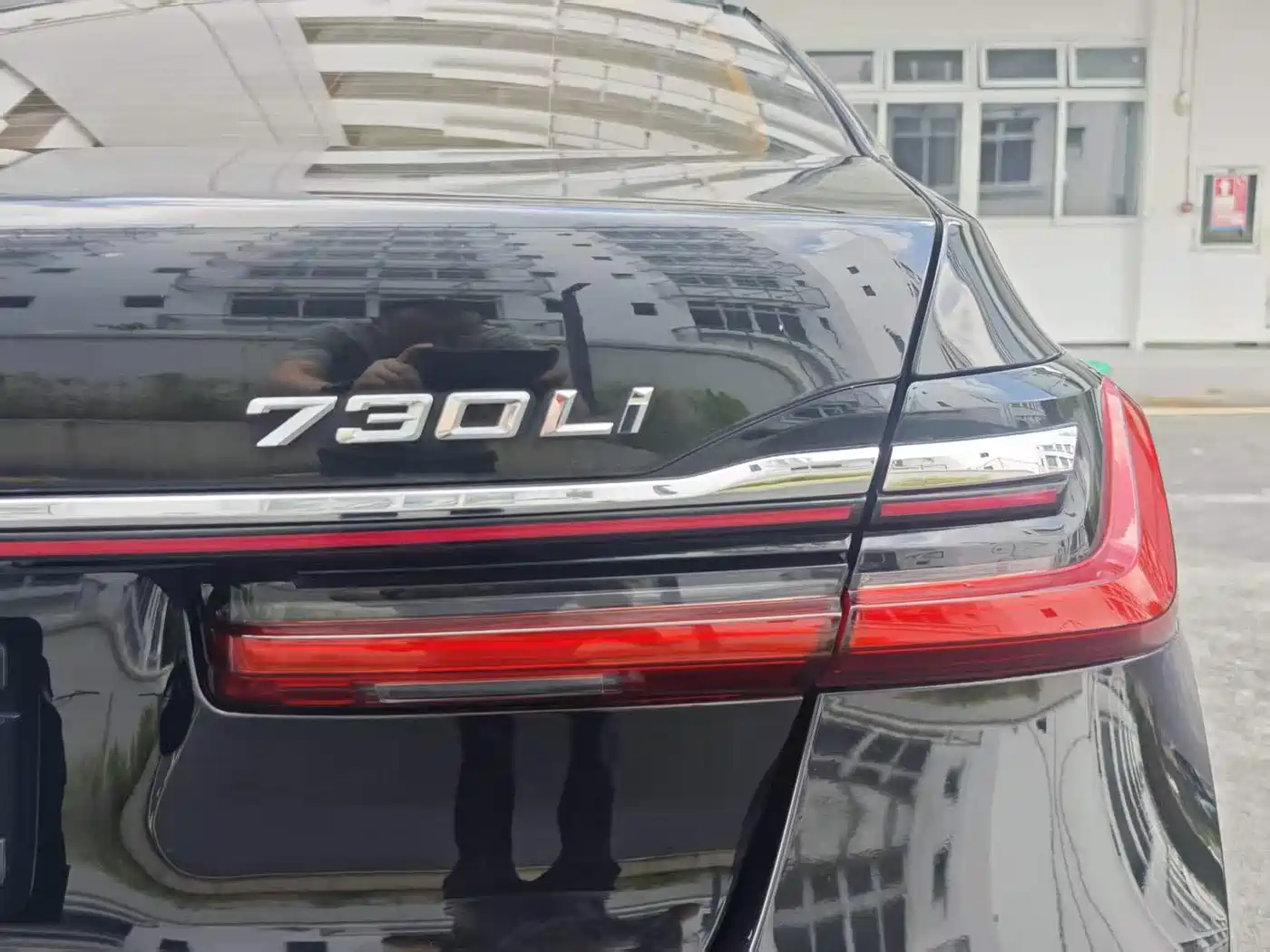 BMW 7 Series 2016 730Li Leading фото 11
