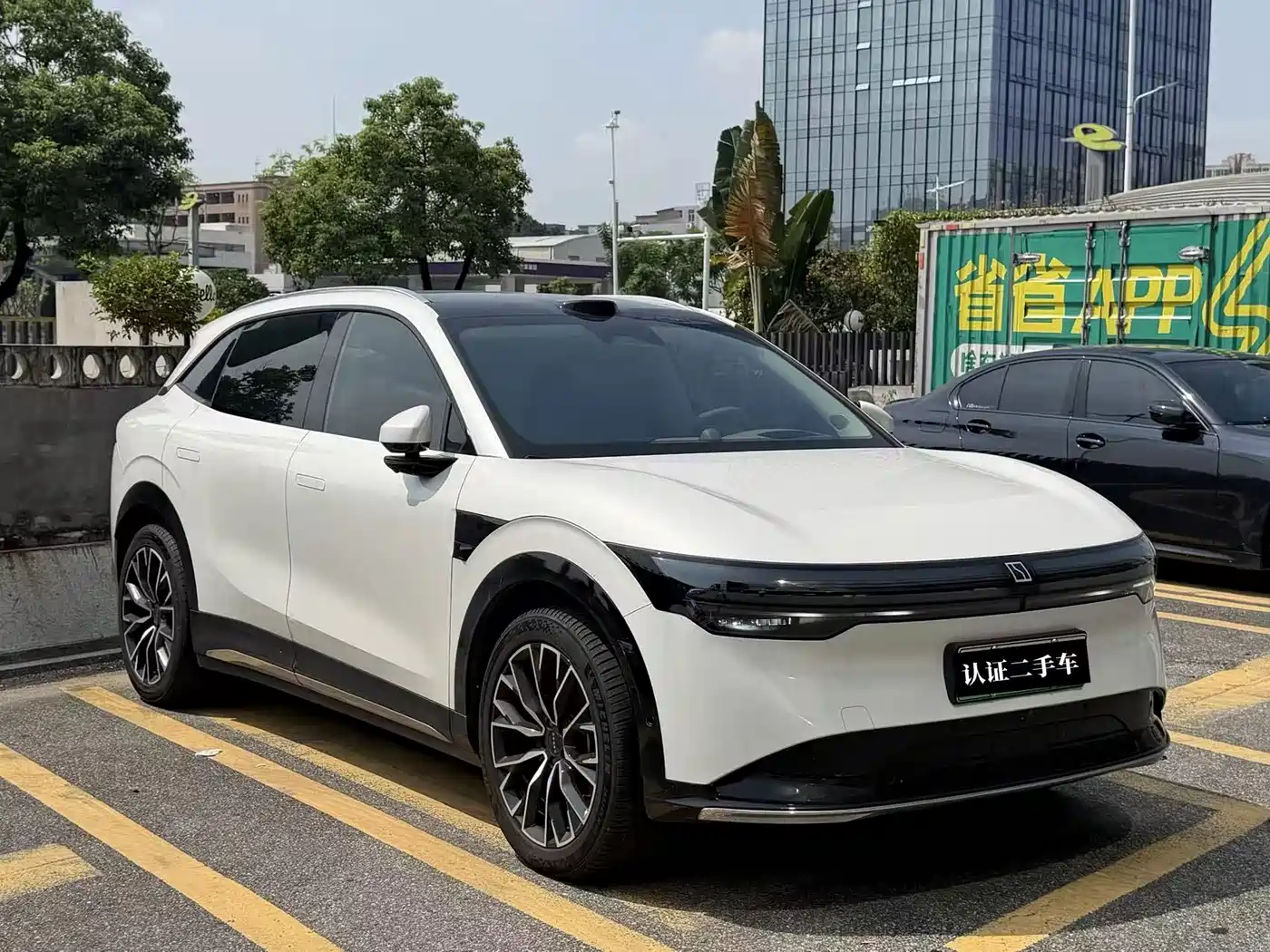 ZEEKR 7X 2025 2025 Model 75kWh RWD Smart Driving Edition