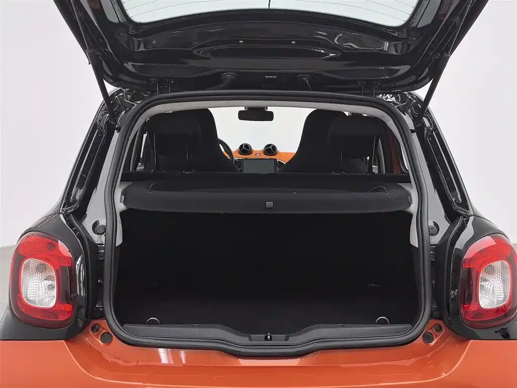 smart forfour 2016 1.0L 52kW Passion Edition фото 16