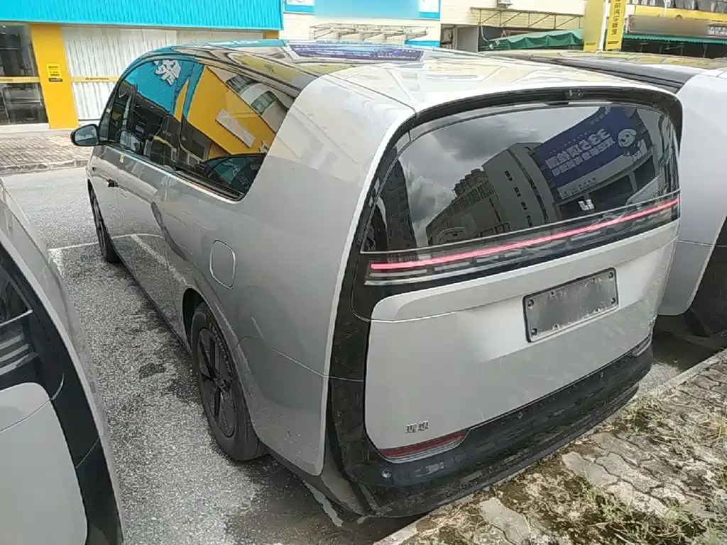 Li Auto MEGA 2024 2024 Ultra